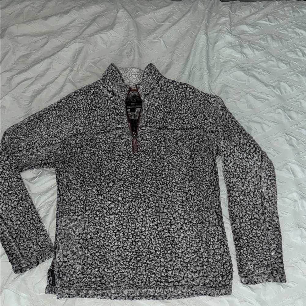 True Grit Black and Gray Patterned Sweater